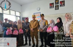 Pj Gubernur Sulsel Kunjungi Kabupaten Jeneponto: Dinas Kesehatan Gelar Pemeriksaan Gratis dan Bagikan Bantuan