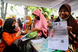 Tertib Adminduk, Warga Surabaya Bisa Akses Layanan Publik Lebih Mudah