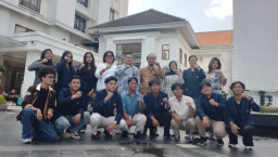 Budi Leksono Diskusi Politik Bersama Mahasiswa Unair dan Unesa