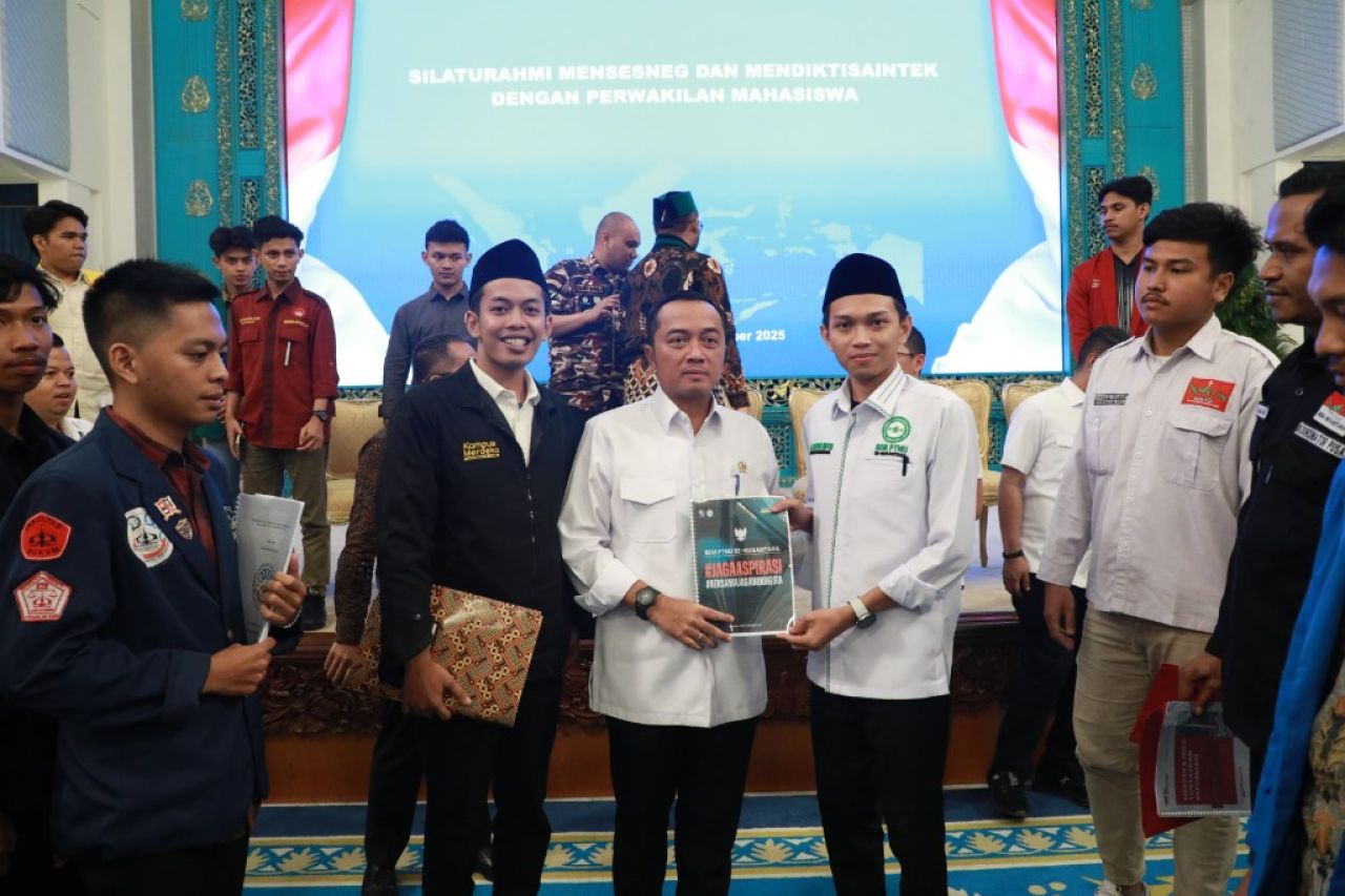 Diundang Ke Istana, BEM PTNU Dorong Kenaikan Gaji Guru, Buruh hingga Pekerja Informal