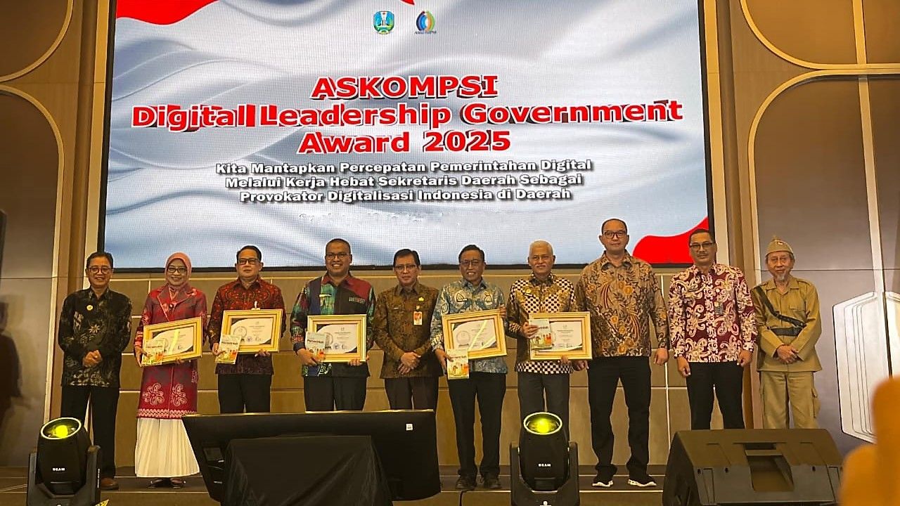 Penganugerahan ADLGA 2025: Kemendagri Apresiasi 15 Sekda Unggul dalam Kepemimpinan Digital. (Tim)