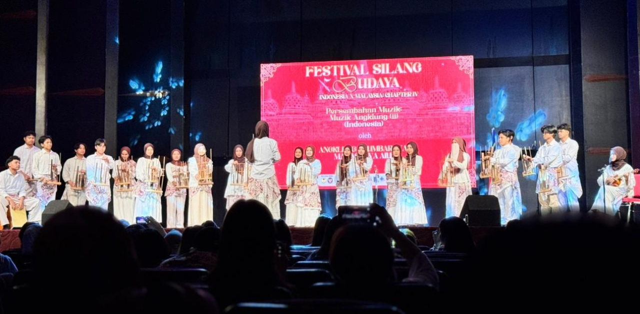 Festival Silang Budaya IV Satukan Indonesia–Malaysia. (Kemendagri)